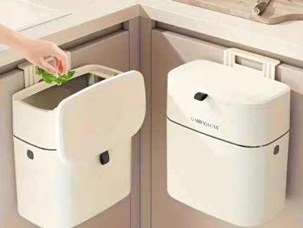 SPACE SAVING TRASH CAN