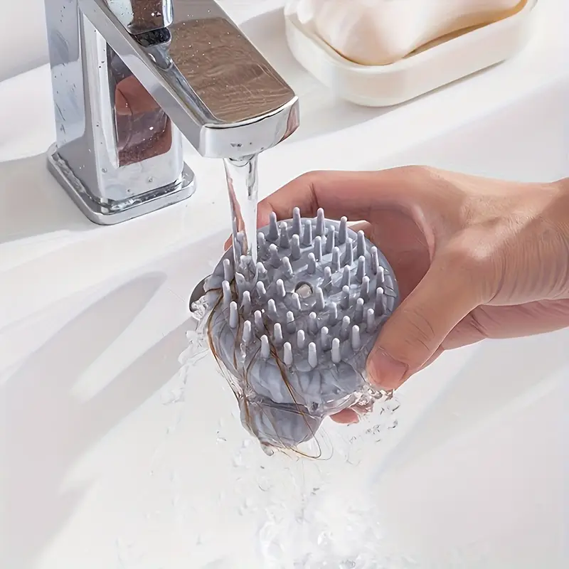 47e5ae98-2fe6-4799-b732-5e993fe9fa09 1pc/2pcs Multifunctional Shampoo Brush with Liquid Dispenser - Image 8